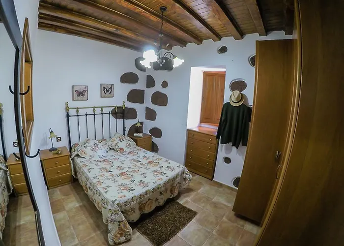 Casa Rural La Casa Baja
