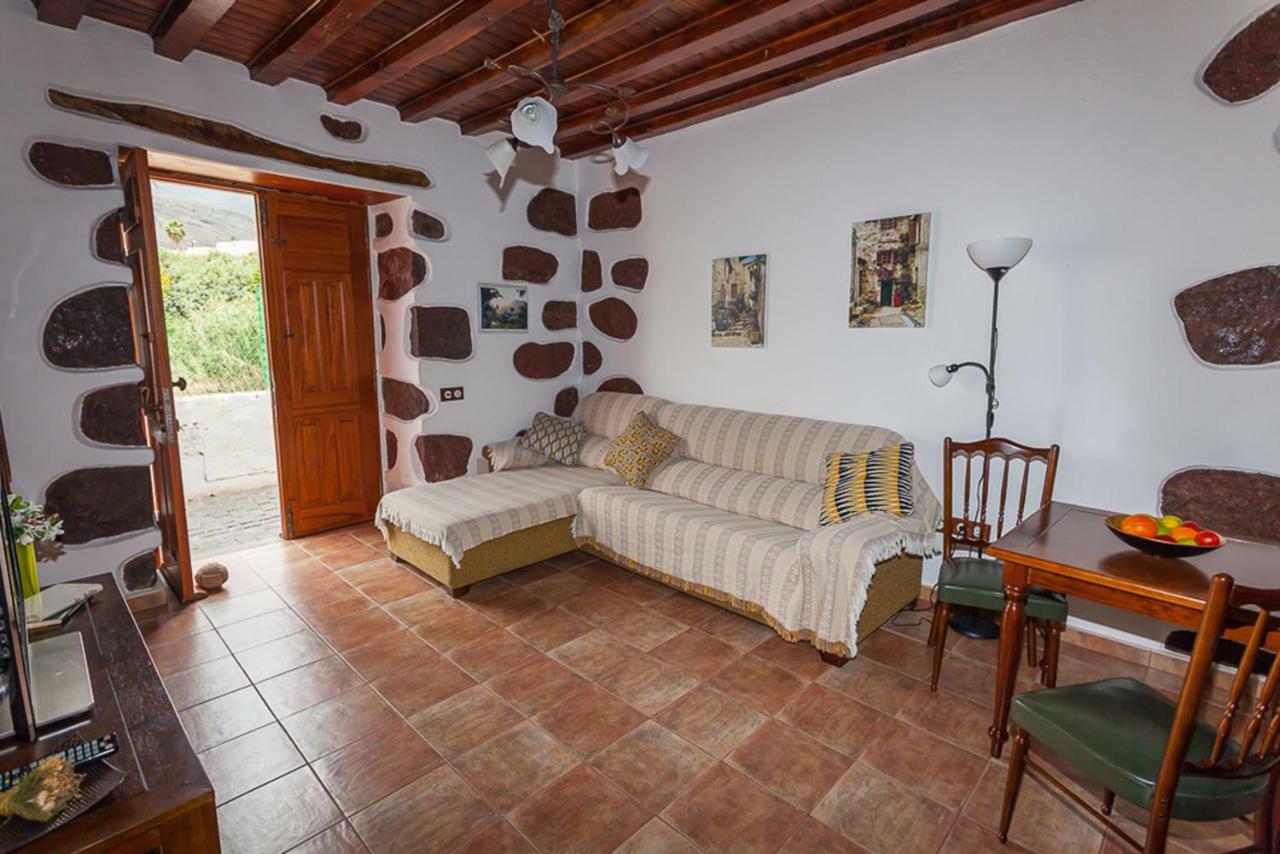 La Casa Baja Casa rural Santa Lucía